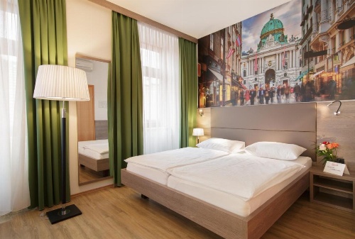 Hotel Lucia image 17