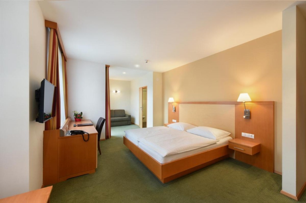 Hotel Lucia Image 19