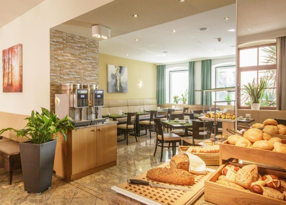 Hotel Lucia Image 34
