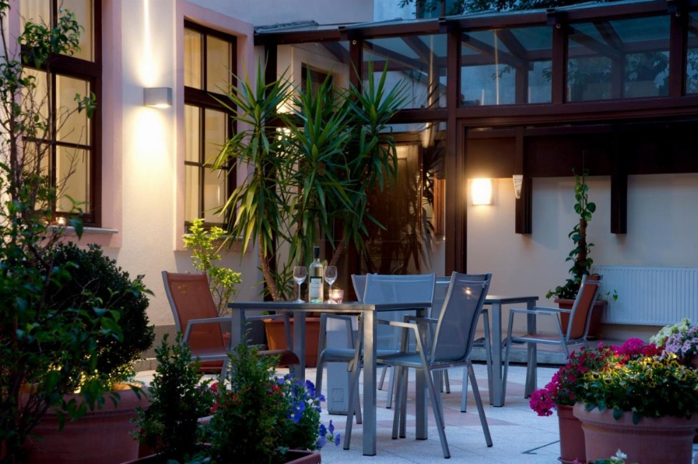 Hotel Lucia Image 39