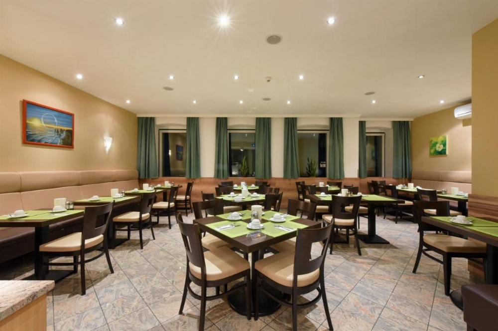 Hotel Lucia Image 6